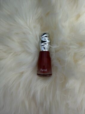 Authentic K-beauty Portré Lipstick in Deep Burgundy